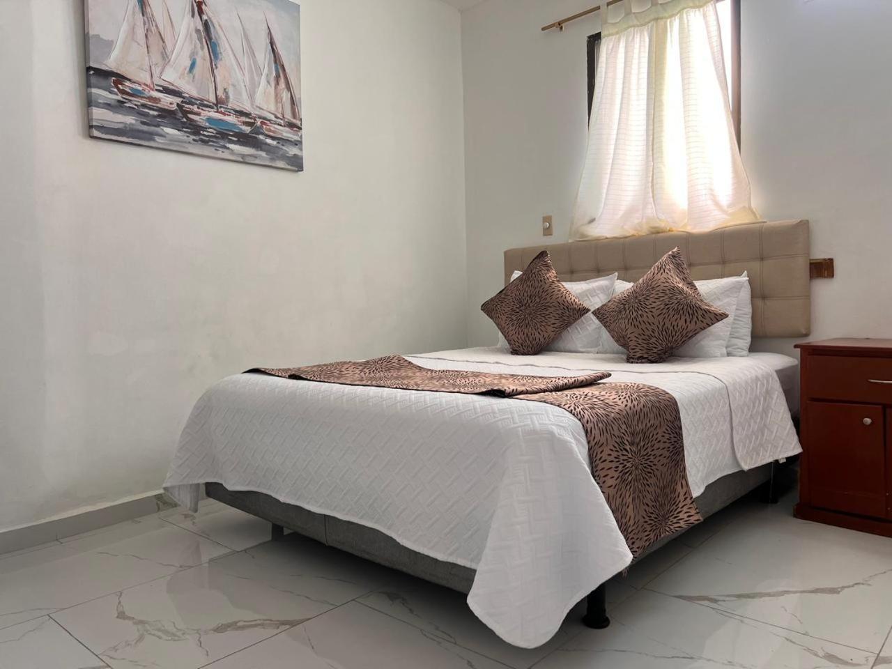 Hostal Carliza بويرتو أيورا المظهر الخارجي الصورة
